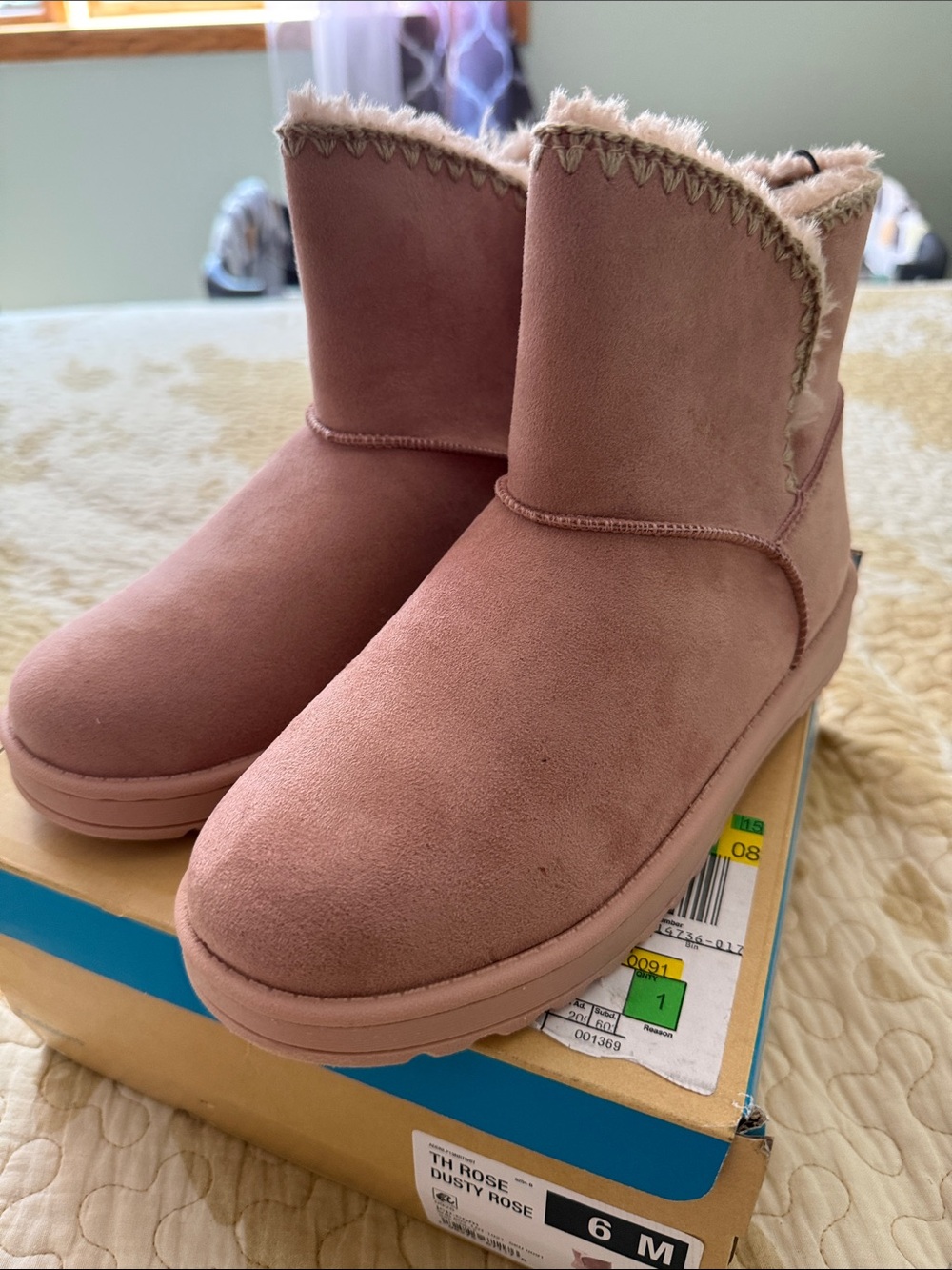Women's Dusty Rose Faux Suede Winter Boots with Plush Lining